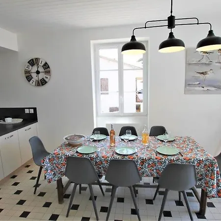 Rare Bord De 度假居 *